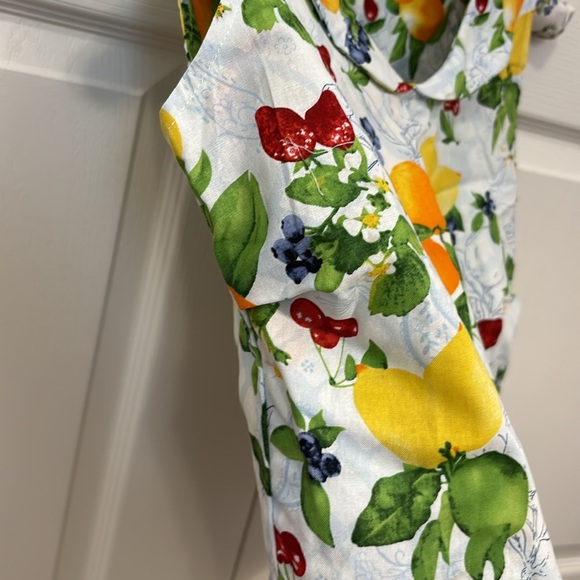 NWT | 🍋FRUIT PRINT TOP (size:XS) - Picture 8 of 14